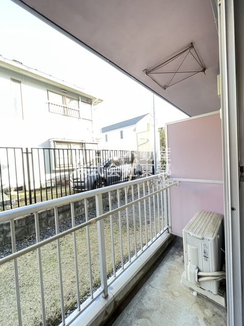 バルコニー　バルコニー付！お天気のいい日は洗濯物も気持ちよく干せますね！