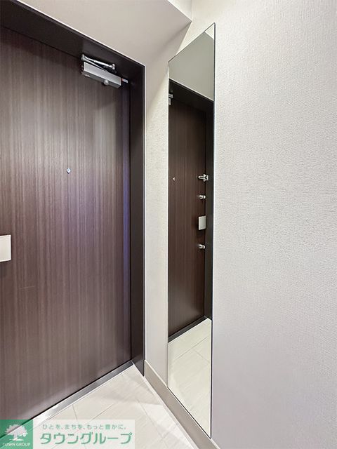 玄関　※写真は同タイプ住戸です。