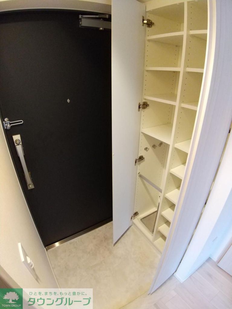 玄関　バルコニー