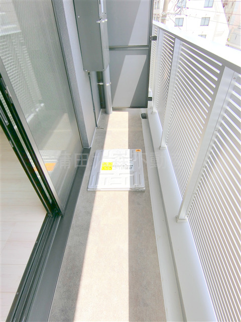 バルコニー　南向きのバルコニー