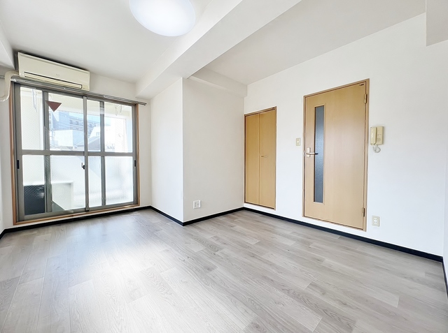 居室・リビング　洋室８．５帖