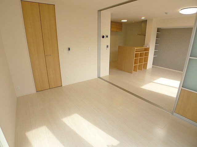 その他部屋・スペース　洋室6帖