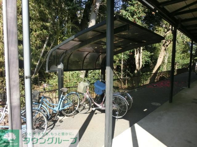 その他共有部分　屋根付き駐輪場