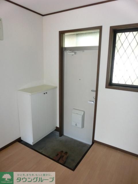 玄関　シューズボックス付玄関