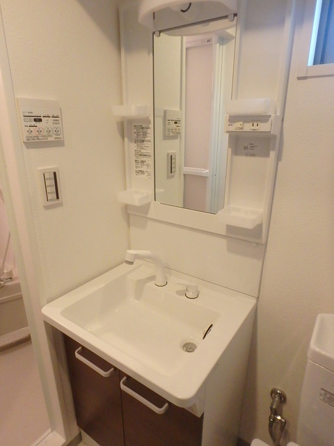 洗面設備　別号室参照