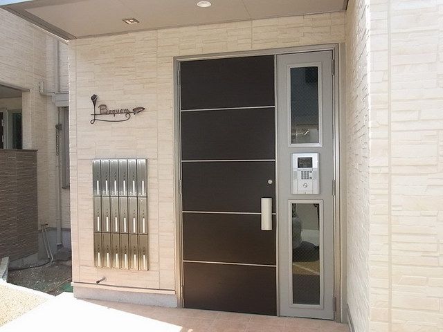 エントランス　★オートロック完備で安心です★