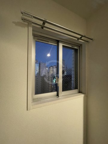 その他部屋・スペース　City Lux Namba　採光窓