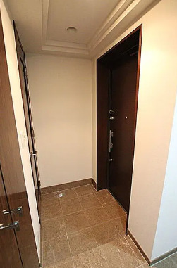 玄関　別タイプ部屋　参考写真です