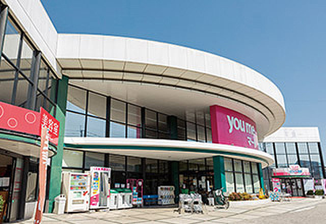 スーパー　ゆめマート島崎店（スーパー）まで850m