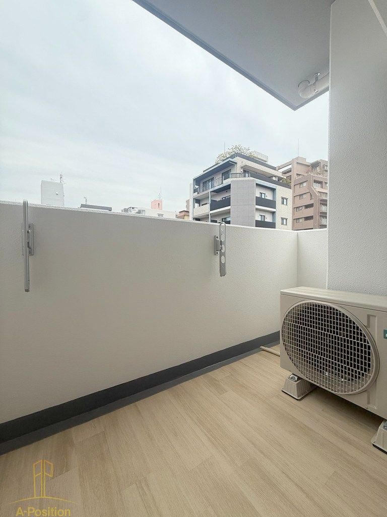 バルコニー　Alivis新町