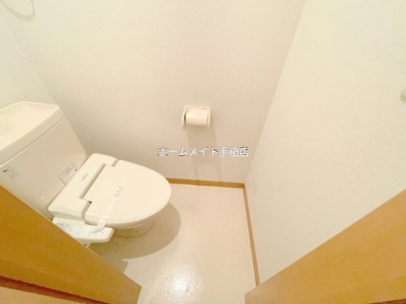 トイレ　ウォシュレット付きで快適な環境です♪