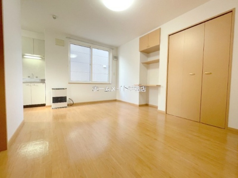 居室・リビング　明るく広々リビングスペース♪