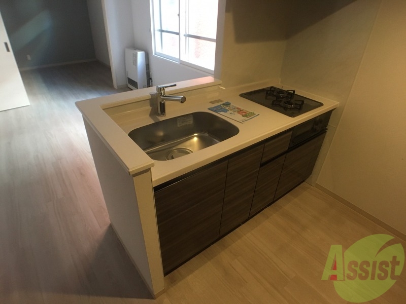 キッチン　２口システムキッチンですのですぐにお料理に使えます！