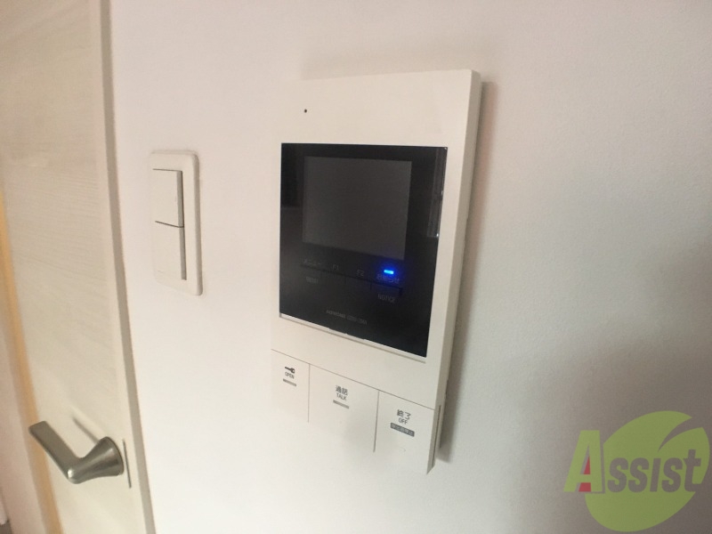 セキュリティ　ＴＶモニター付インターホンです。来客者の顔が見えるので安心！