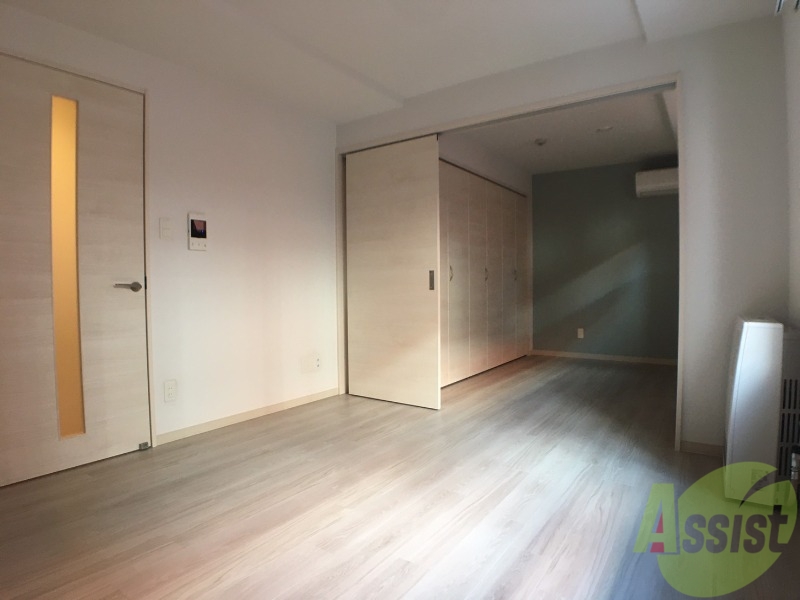 居室・リビング　広くてきれいなリビングです！快適に過ごせそうですね。