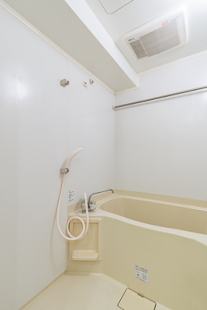 バス・シャワールーム　※写真は同タイプ住戸です。