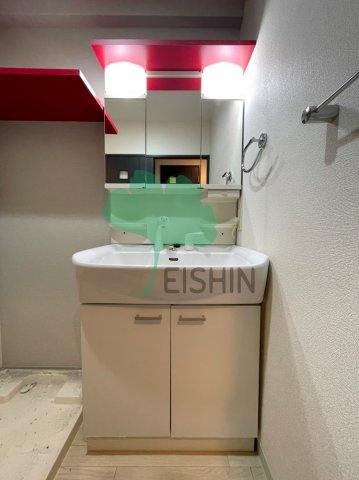 洗面設備　シンプルで使いやすい洗面台です！