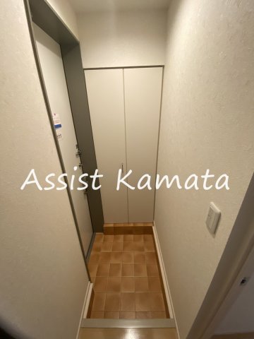 玄関　写真は同タイプの別号室です