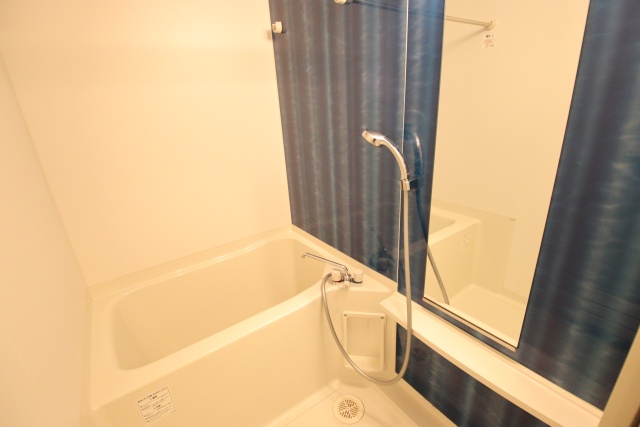 バス・シャワールーム　※別室の参考写真の為、現況優先です。