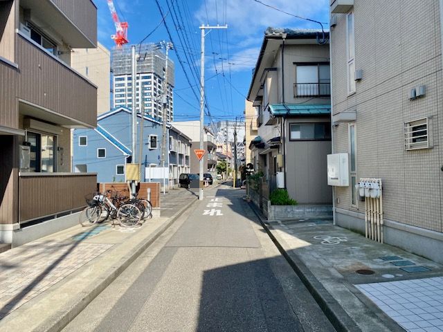 その他　前面道路（その他）まで0m