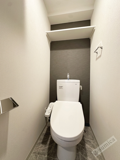 トイレ　温水洗浄便座