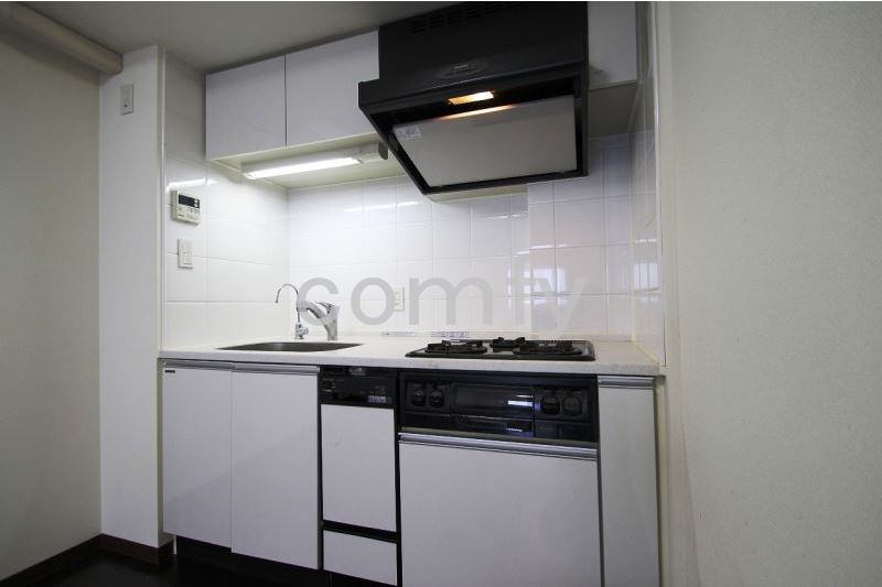 キッチン　３口ガスキッチン