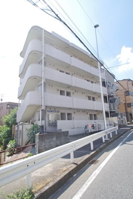 建物外観　★お部屋探しはタウンハウジング稲田堤店まで★