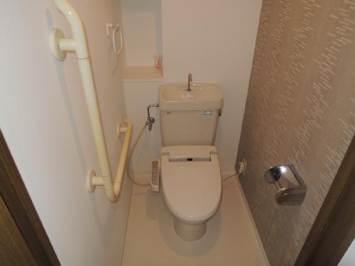 トイレ　ウォシュレット付