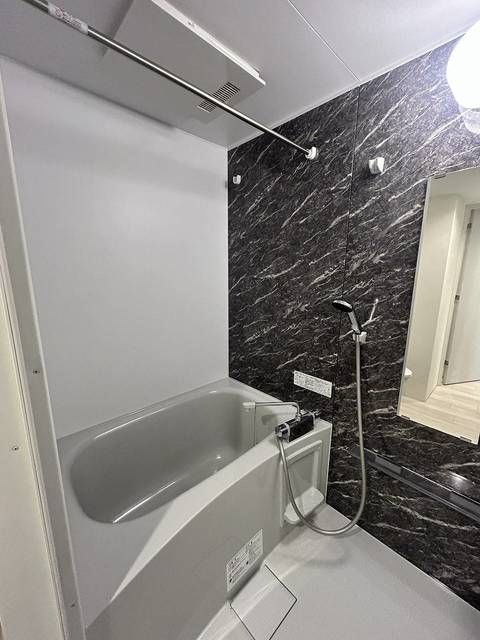 バス・シャワールーム　■追焚機能オートバス