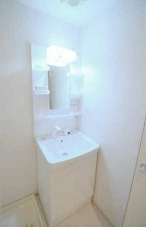 洗面設備　身支度に欠かせない独立洗面台♪