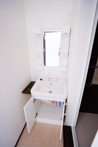 洗面設備　嬉しい独立洗面台