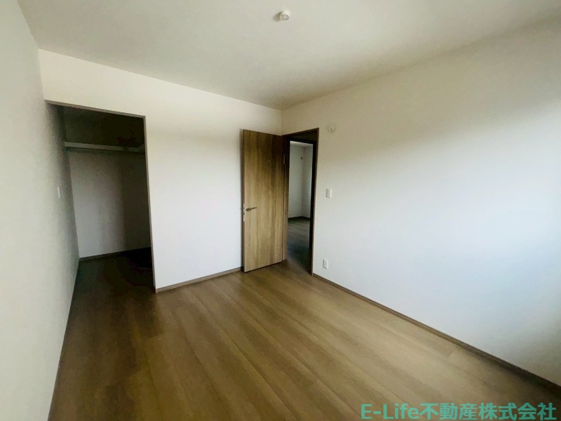 キッチン　洋間