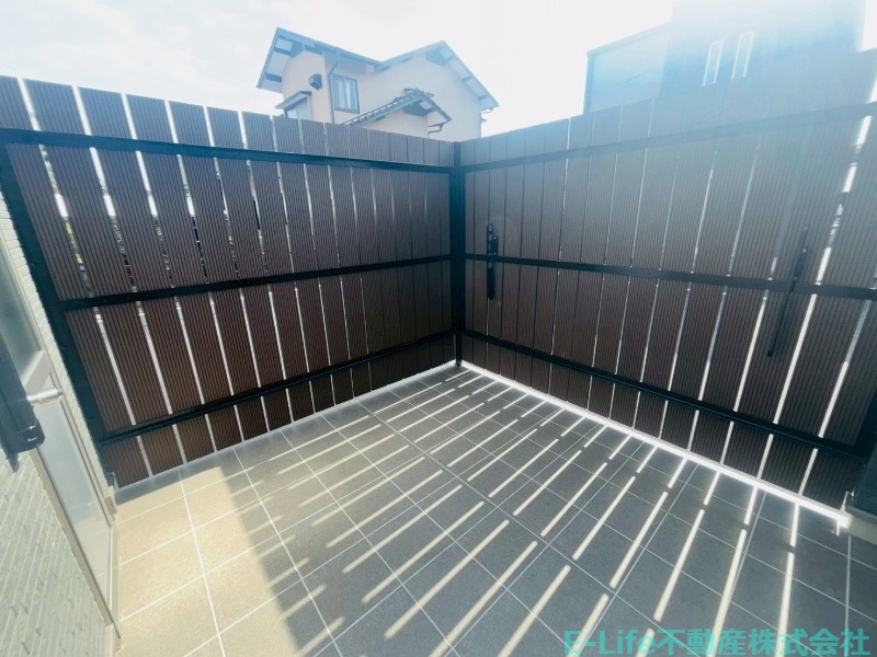 居室・リビング　テラス