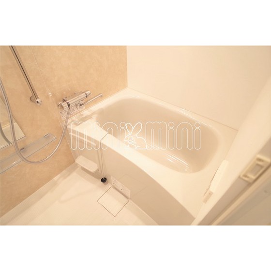 バス・シャワールーム　バスルーム