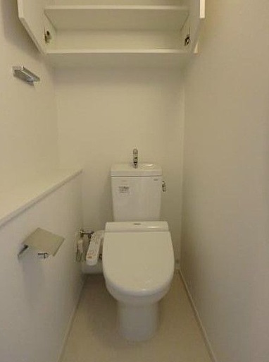 トイレ　※参考写真別部屋