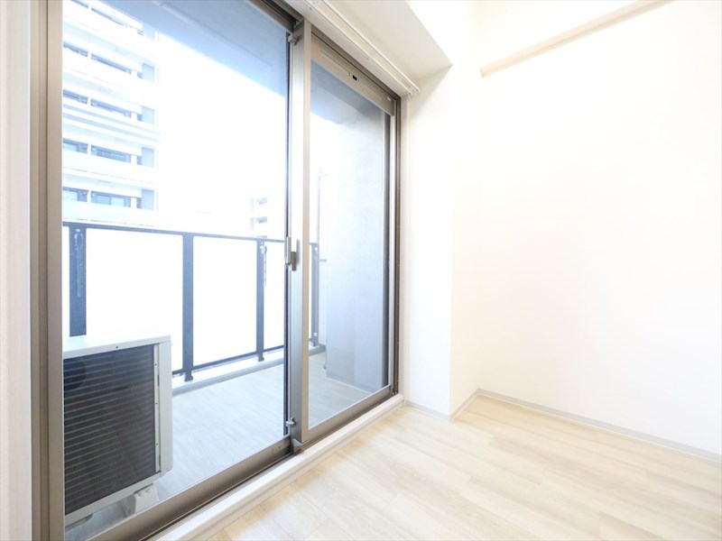 バルコニー　洋室3帖　エアコン完備　バルコニー