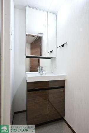 洗面設備　お部屋探しは株式会社　タウンハウジング　までお気軽にお問合…