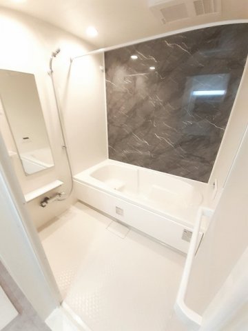 バス・シャワールーム　お風呂です