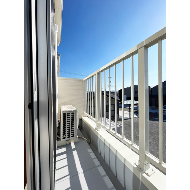 バルコニー　日当たりの良い２階バルコニー♪