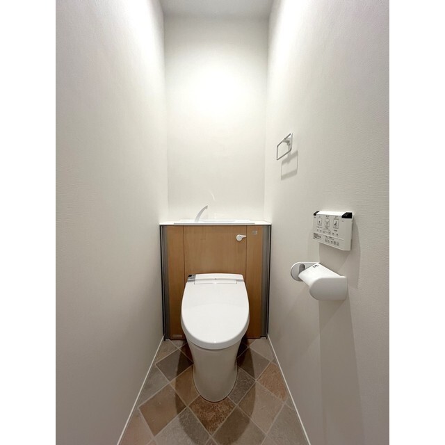 トイレ　システムトイレで収納力アリ！