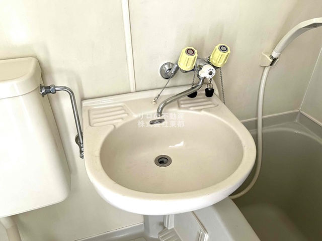 洗面設備　洗面ボウルと鏡もございます☆