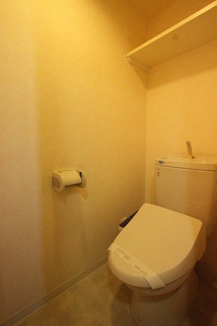 トイレ　同物件別部屋