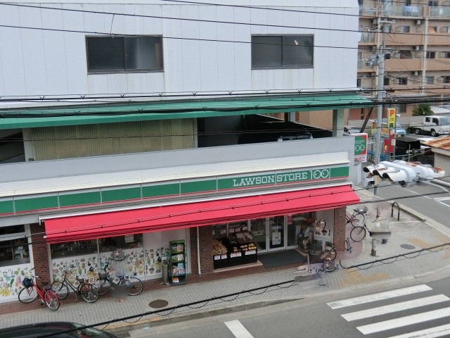 コンビニ　ローソンストア100茨木西田中町店（コンビニ）まで300m
