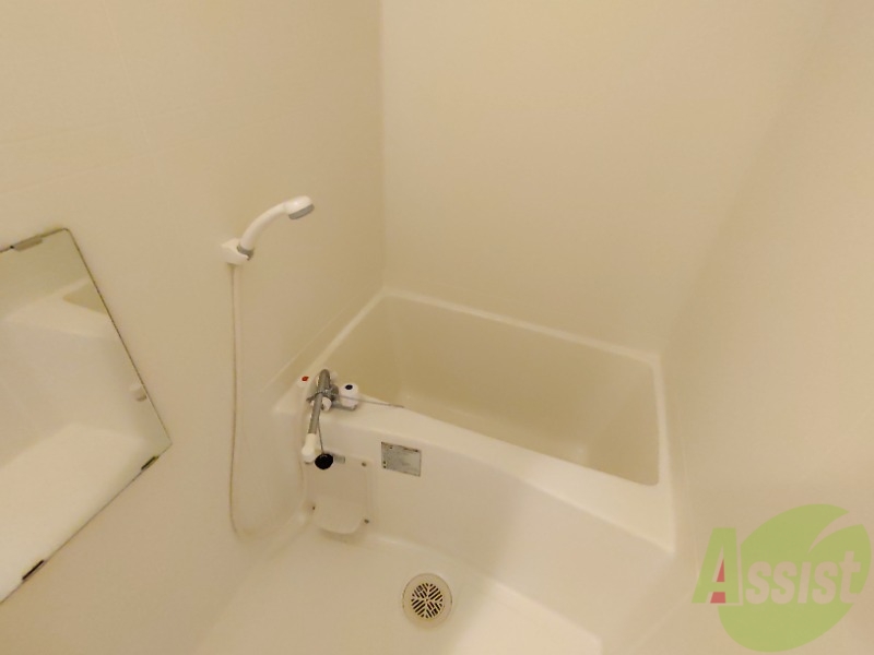 バス・シャワールーム　浴室は綺麗でゆったりとお過ごしいただけます。