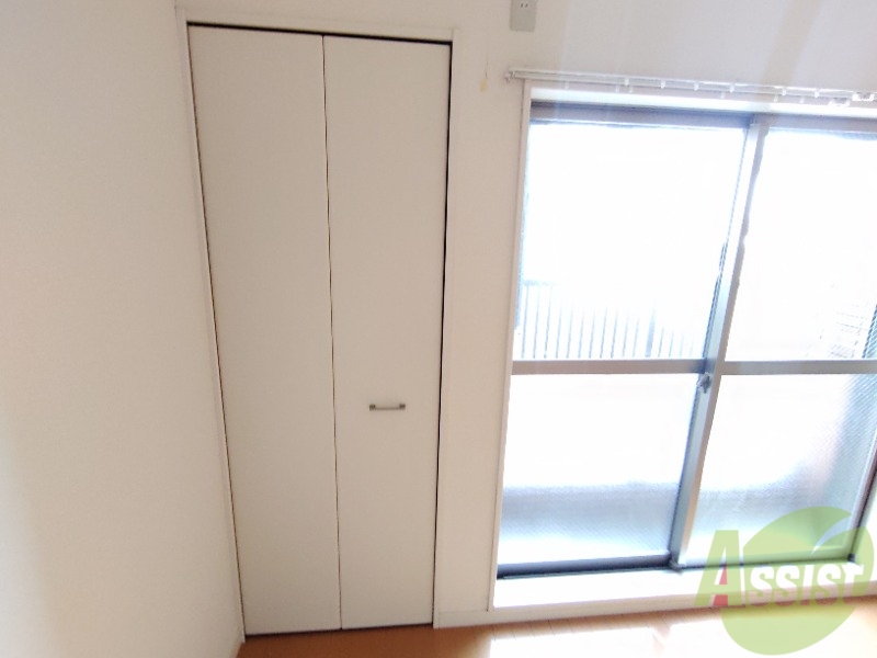 収納　収納は大きく、たくさんの物がしまえそうです。