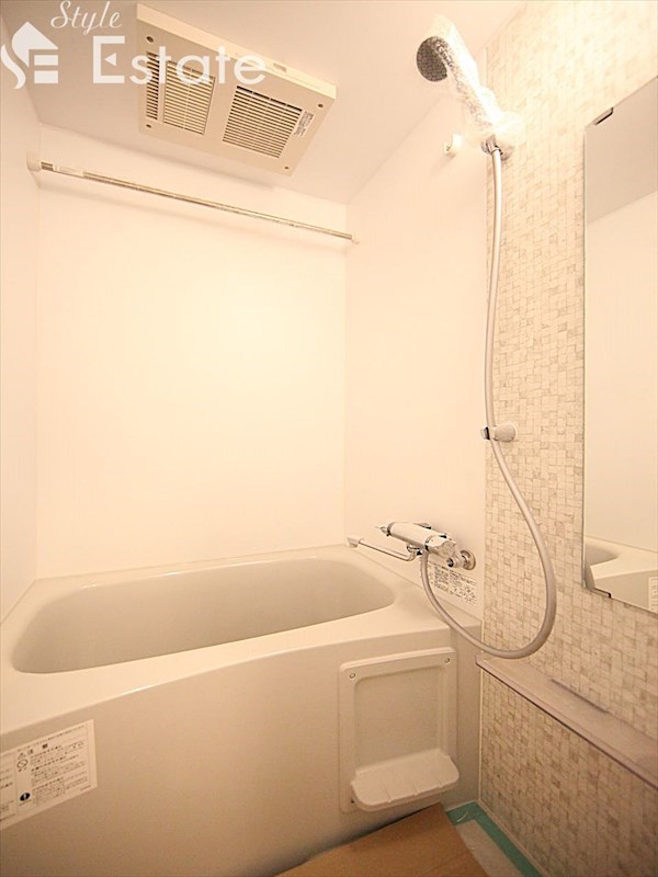 バス・シャワールーム　バスルーム