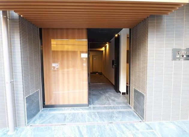 エントランス　建物の共有部分です。