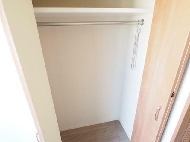 収納　奥行きもしっかりの収納です。