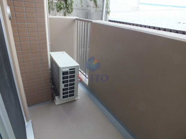 バルコニー　バルコニーに奥行あります。
