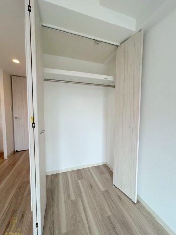 収納　プレサンス扇町駅前